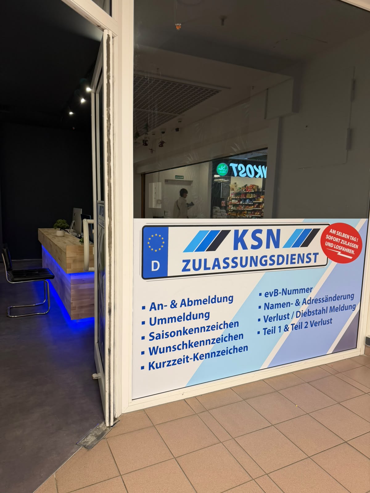 Schaufenster KSN Zulassungsdienst im Staaken Center